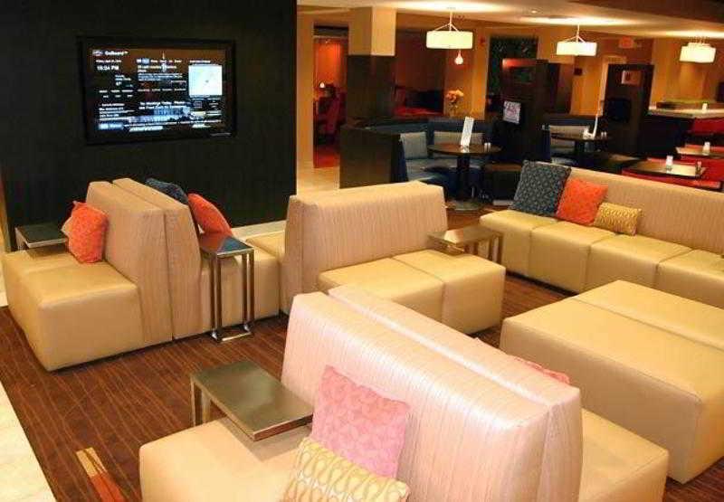 Courtyard By Marriott Traverse City Eksteriør billede