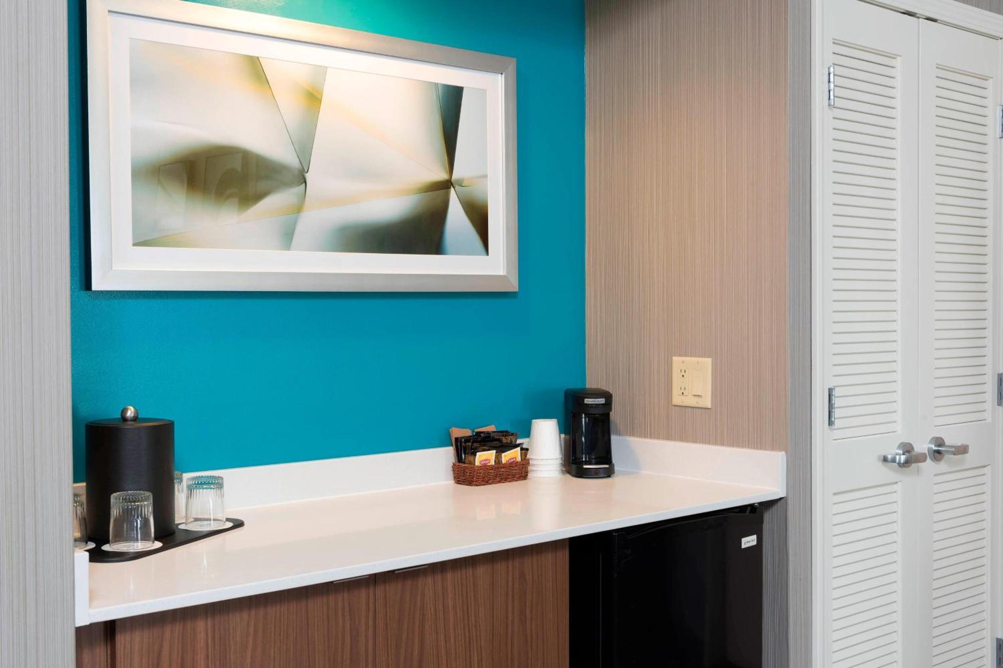 Courtyard By Marriott Traverse City Eksteriør billede
