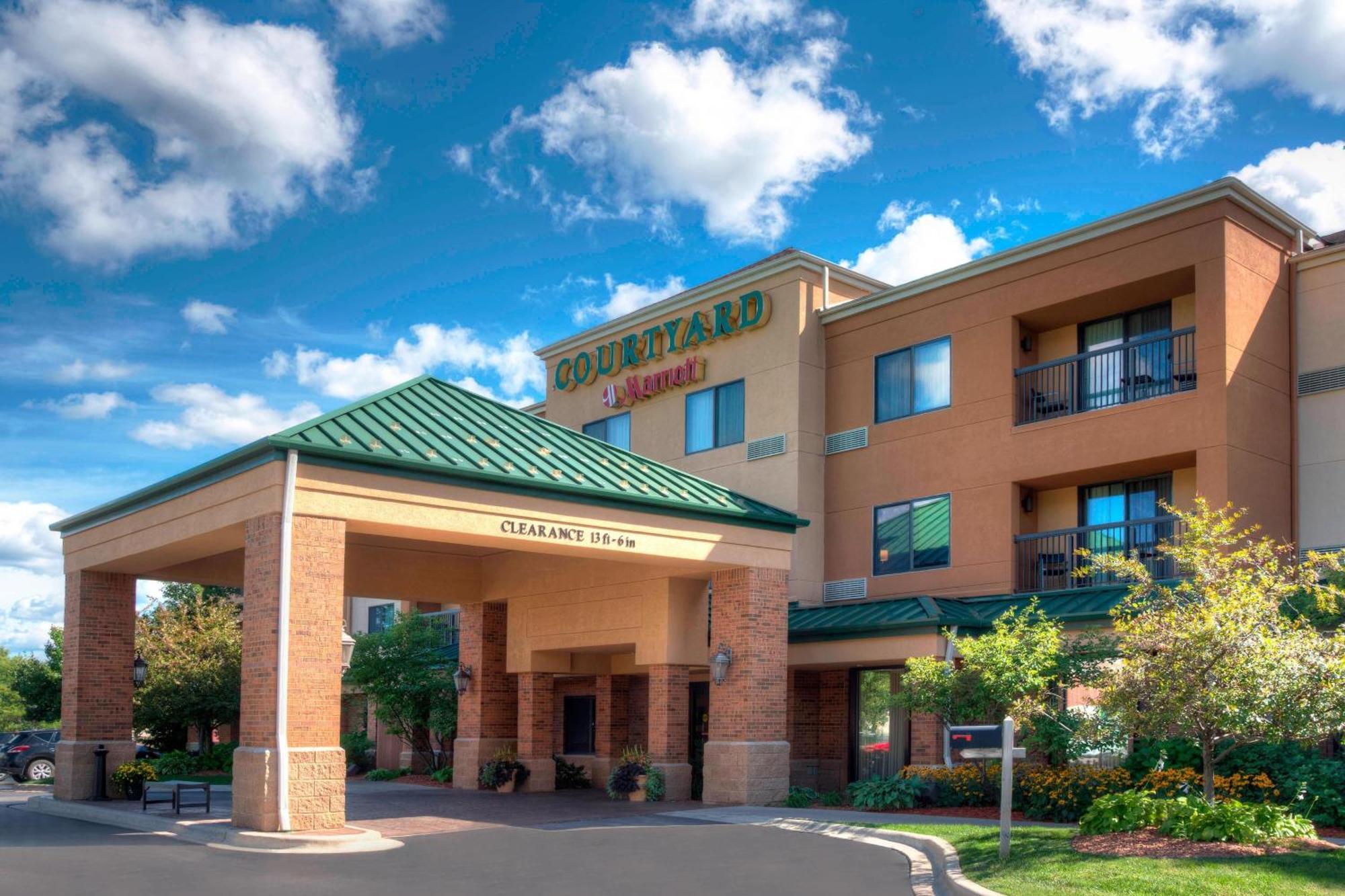 Courtyard By Marriott Traverse City Eksteriør billede