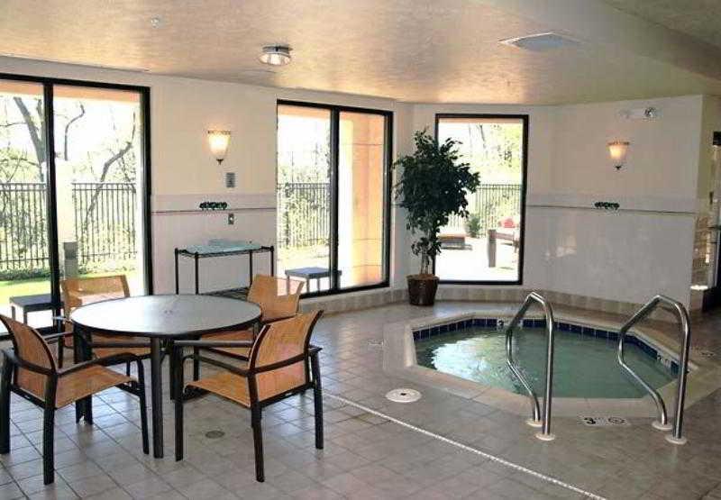 Courtyard By Marriott Traverse City Faciliteter billede